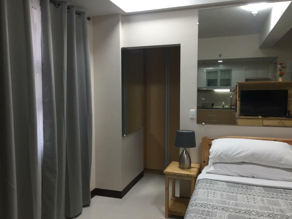 101 Newport Condo C2 マニラ市 エクステリア 写真