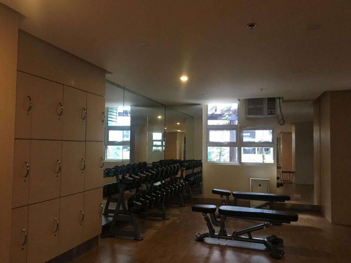 101 Newport Condo C2 マニラ市 エクステリア 写真
