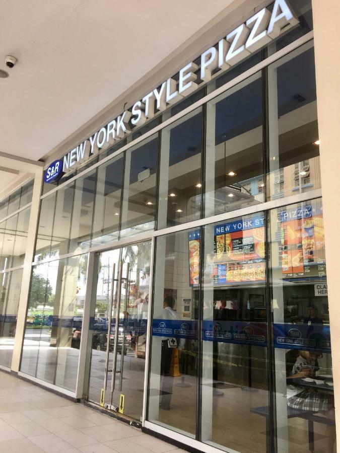 101 Newport Condo C2 マニラ市 エクステリア 写真