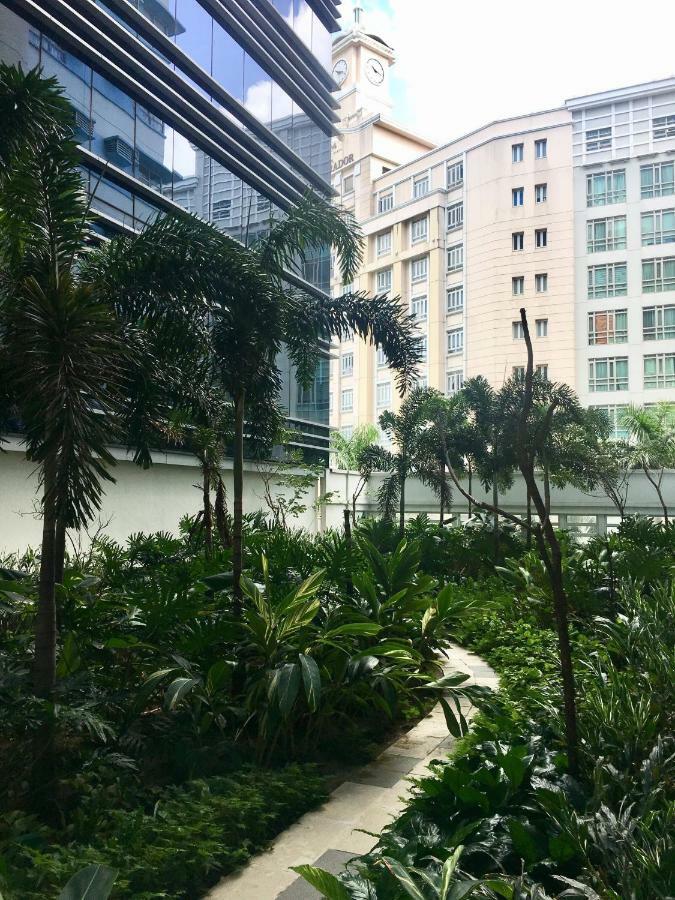 101 Newport Condo C2 マニラ市 エクステリア 写真