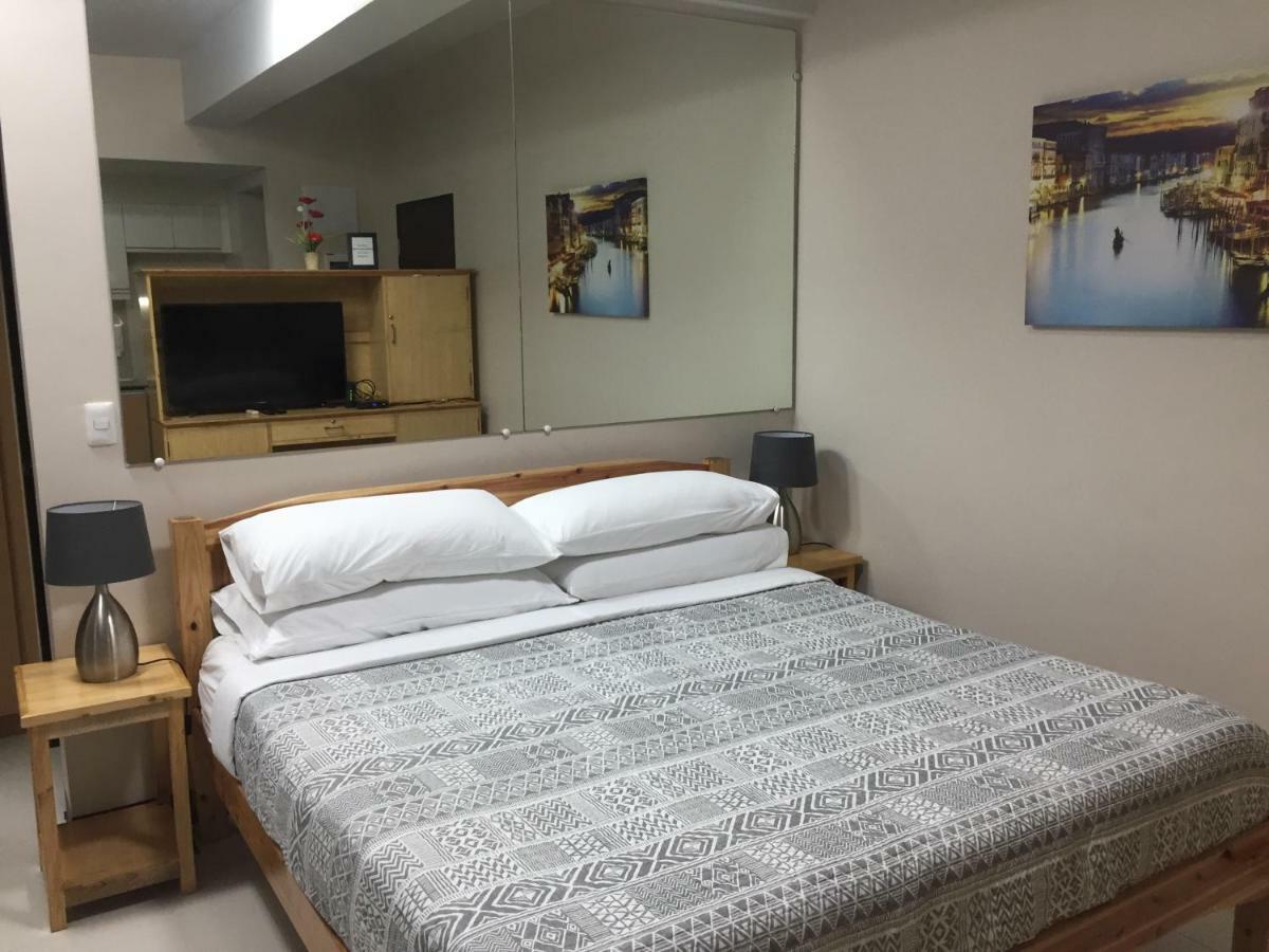101 Newport Condo C2 マニラ市 エクステリア 写真